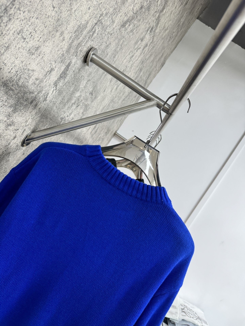 Pra*a sweater